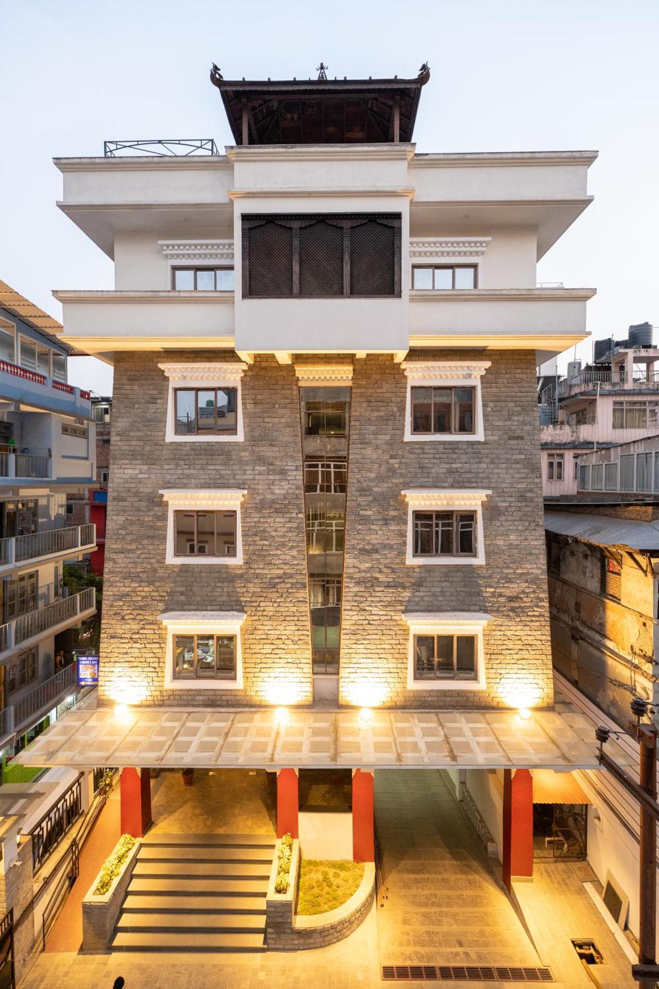 Hotel Lo Mustang Katmandou Extérieur photo