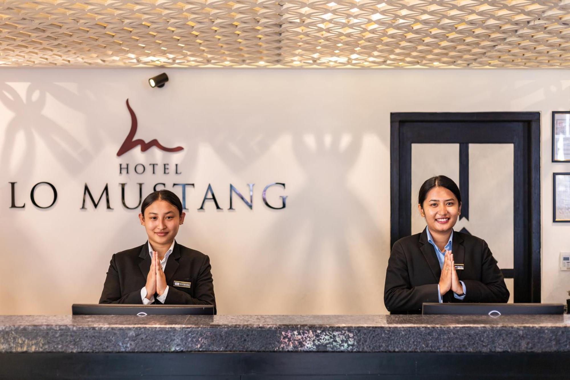 Hotel Lo Mustang Katmandou Extérieur photo