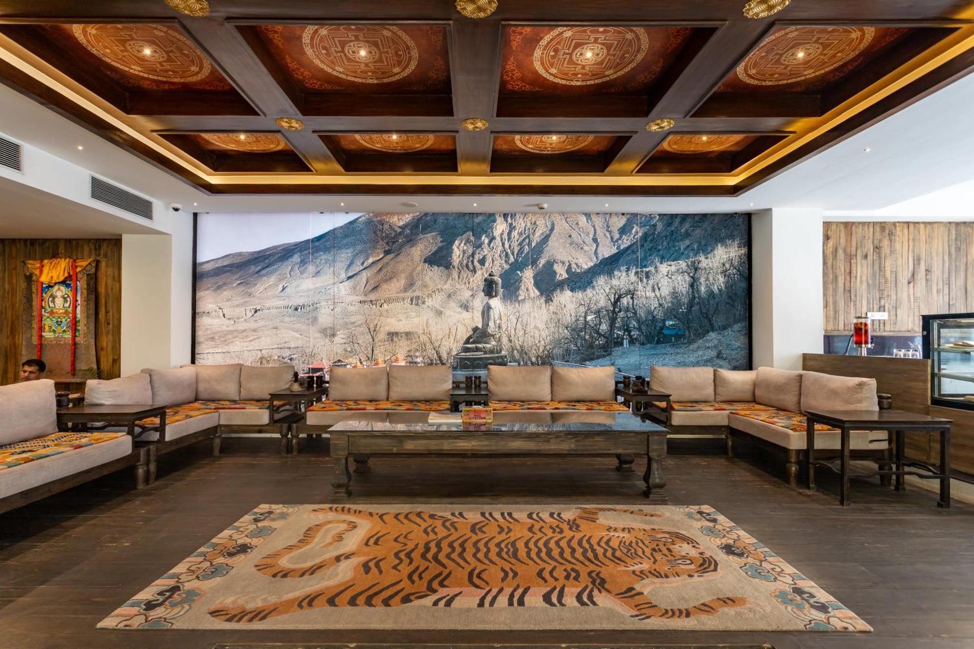 Hotel Lo Mustang Katmandou Extérieur photo