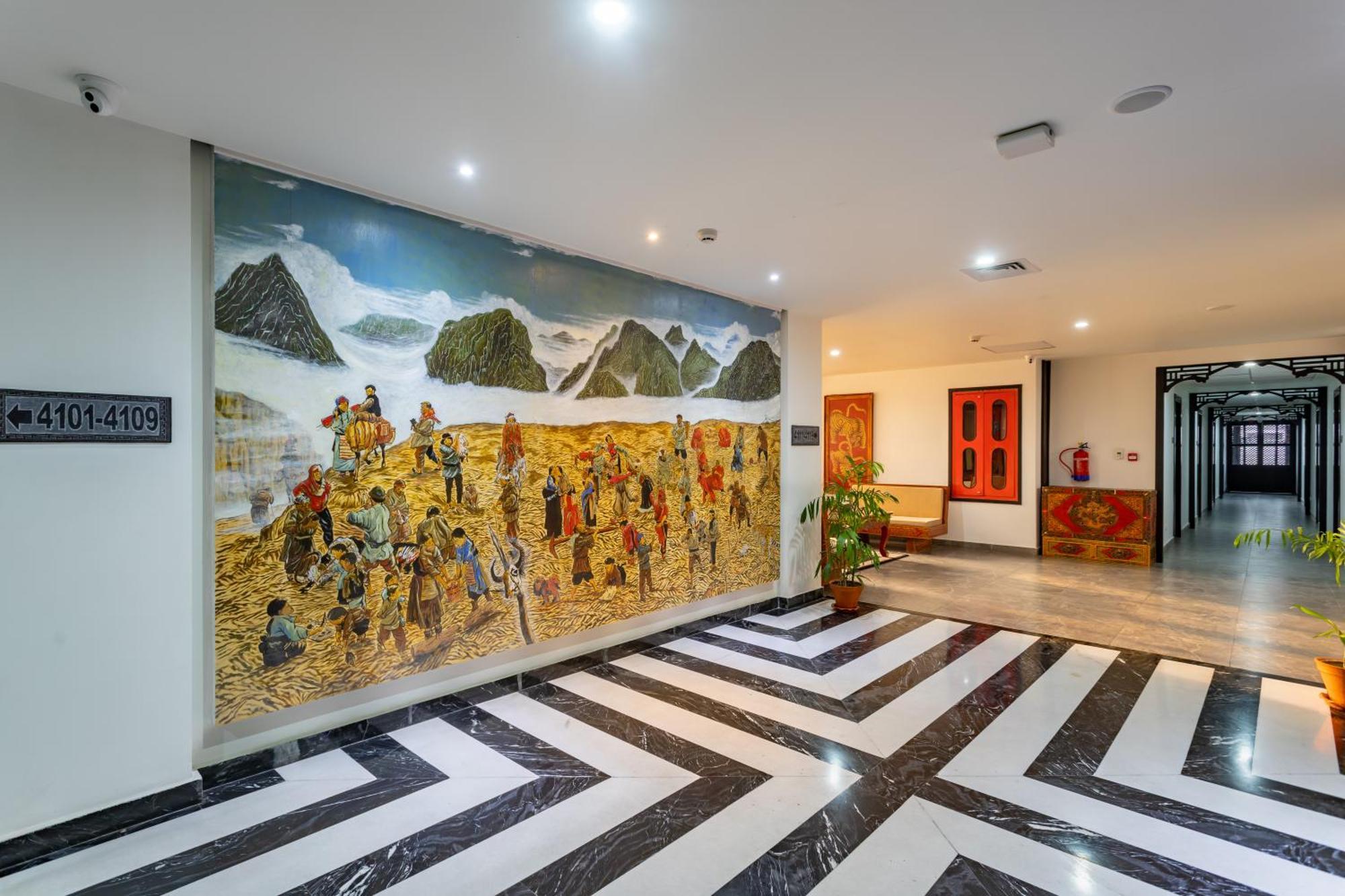 Hotel Lo Mustang Katmandou Extérieur photo